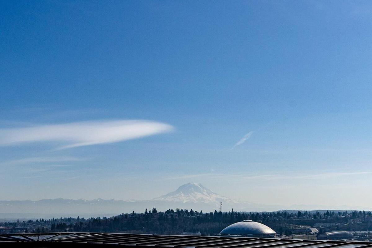 Large-Modern Studiomt Rainier View Downtown Lägenhet Tacoma Exteriör bild